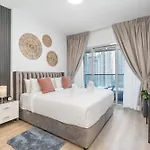 Cozy 1Br Gem In Marina With City Views