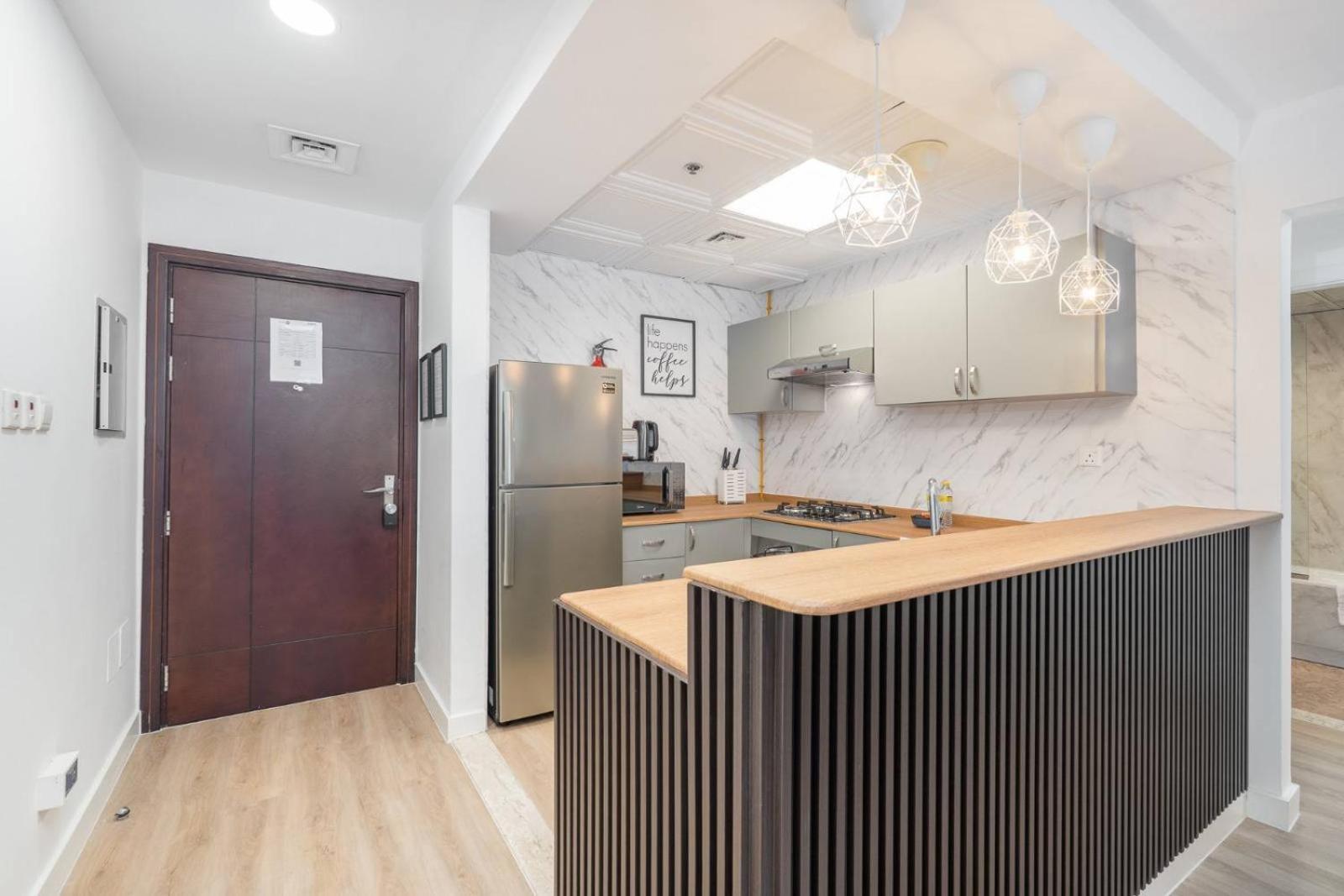 Apartment Cozy 1br Gem In Marina With Views